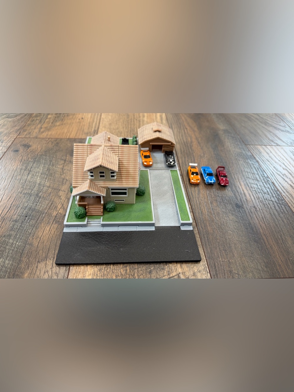 Jada Hollywood Rides Nano Fast & Furious Dom's House Diorama with Die-cast cars